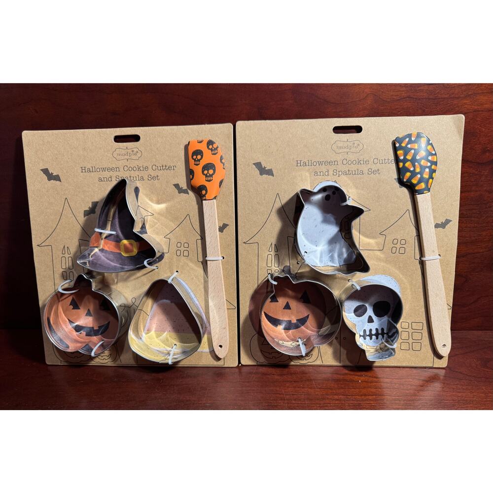 Set of 2 NWT Mud Pie Candy and Skull Halloween Cookie Cutter and Spatula Sets